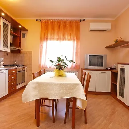 Fuer 5 Personen Ca 53 Qm In Rovinj-cocaletto, Istrien Istrische Riviera 로비니