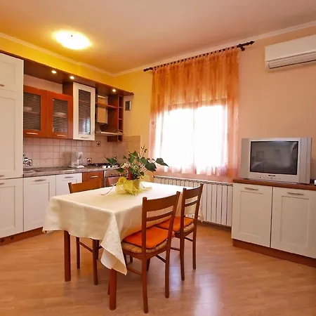 Fuer 5 Personen Ca 53 Qm In Rovinj-cocaletto, Istrien Istrische Riviera 아파트
